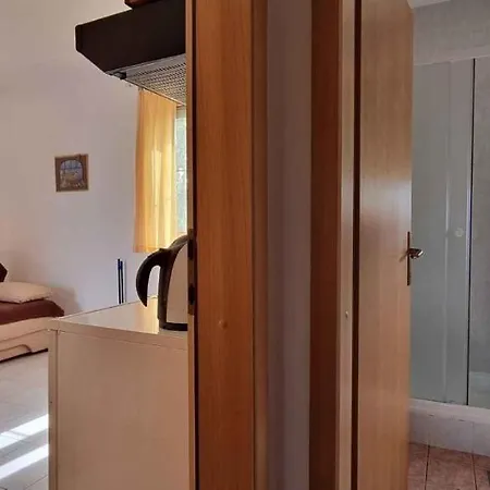 In With One-bedroom 4 דירה *