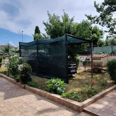 דירה In With One-bedroom 4